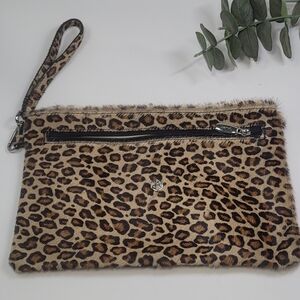 Italian In Pell Cheetah / Animal Print / Large Wristlet.
